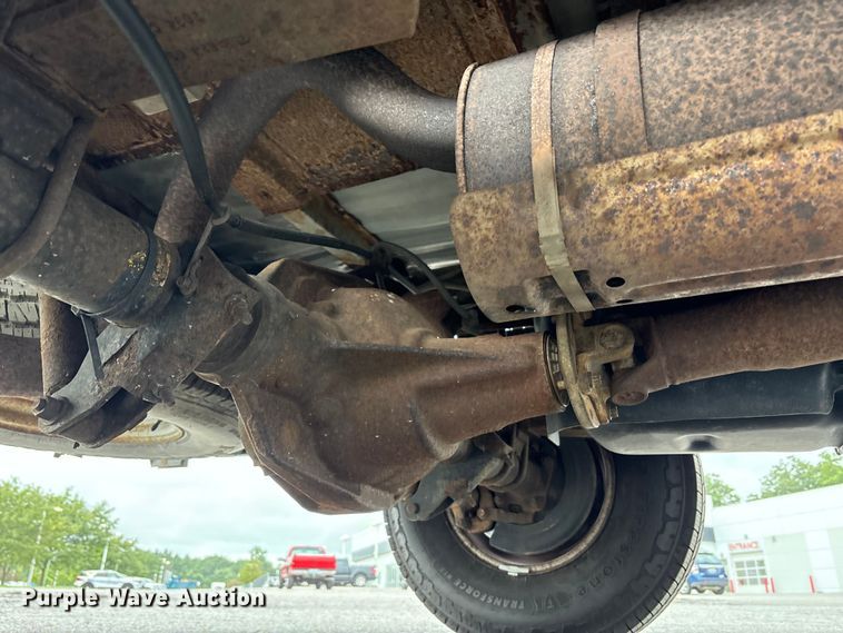 image for item FK2059 2002 Ford F250 Super Duty pickup truck