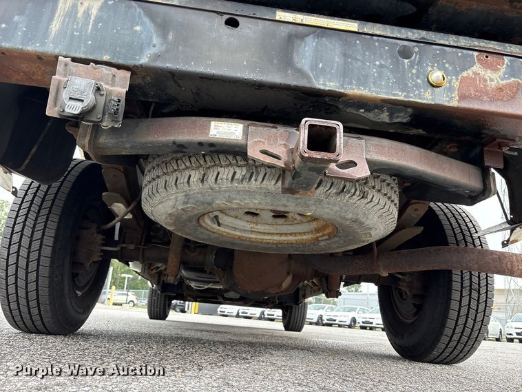 image for item FK2059 2002 Ford F250 Super Duty pickup truck