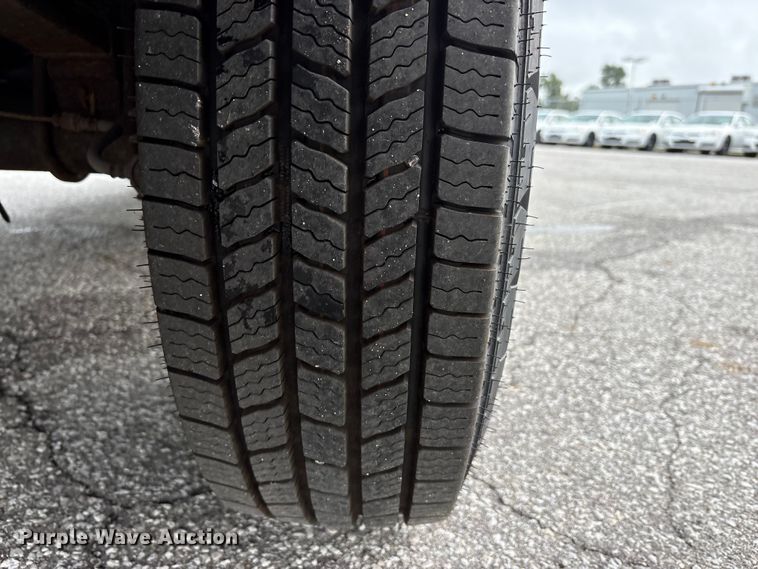 image for item FK2059 2002 Ford F250 Super Duty pickup truck
