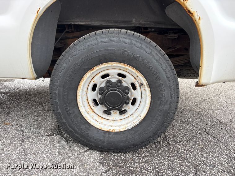 image for item FK2059 2002 Ford F250 Super Duty pickup truck
