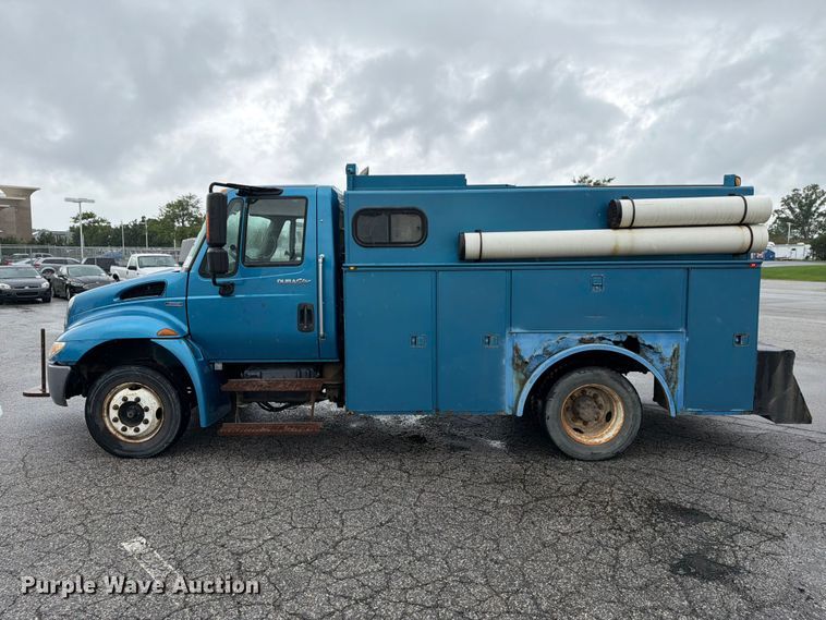 image for item FK2060 2009 International 4300 utility / service truck