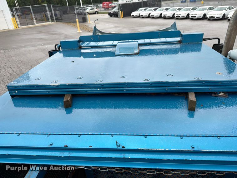 image for item FK2060 2009 International 4300 utility / service truck