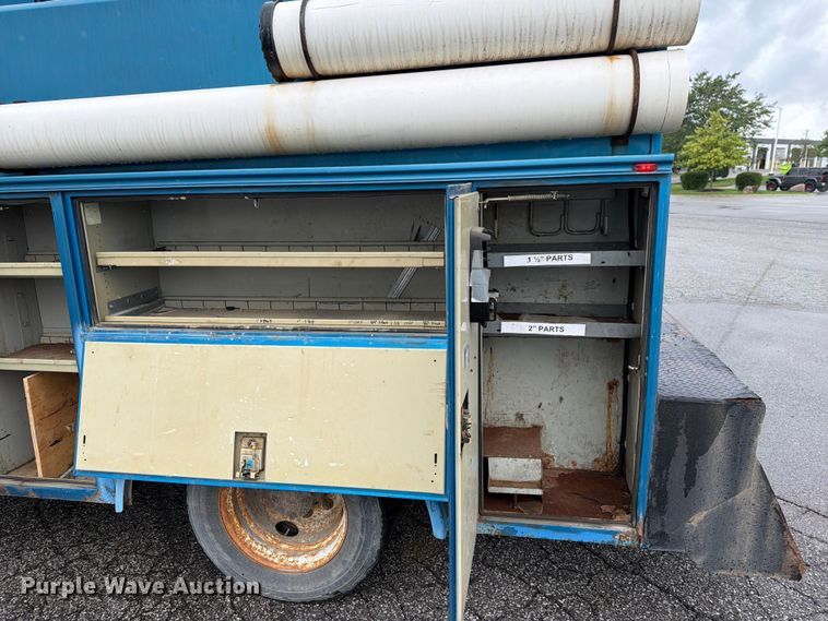 image for item FK2060 2009 International 4300 utility / service truck