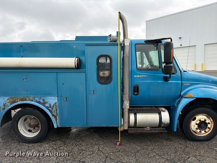 image for item FK2060 2009 International 4300 utility / service truck