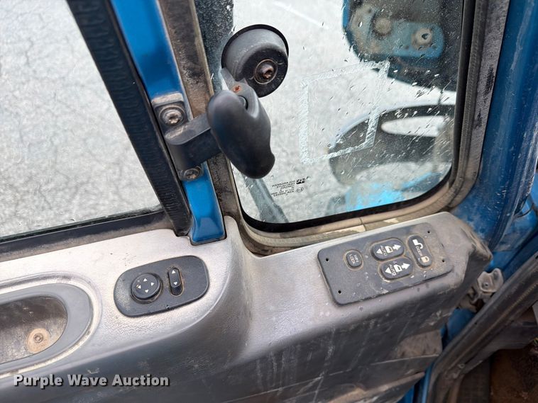 image for item FK2060 2009 International 4300 utility / service truck