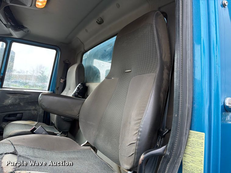 image for item FK2060 2009 International 4300 utility / service truck