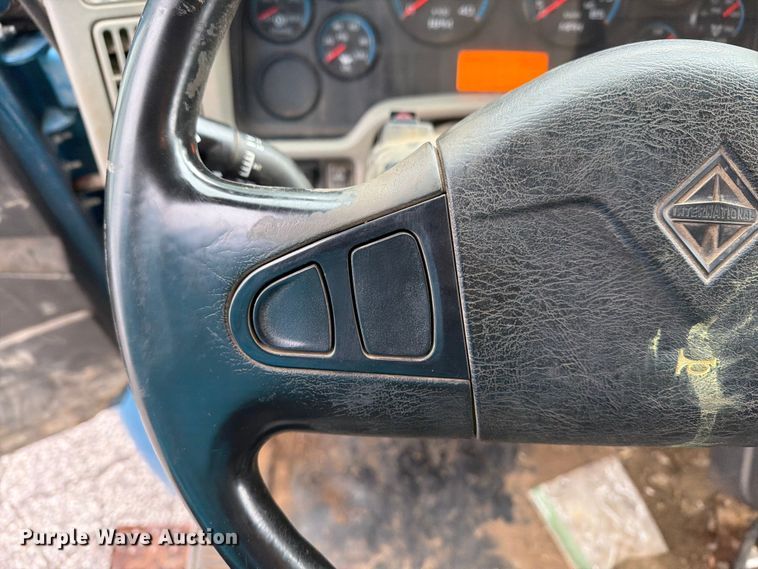 image for item FK2060 2009 International 4300 utility / service truck