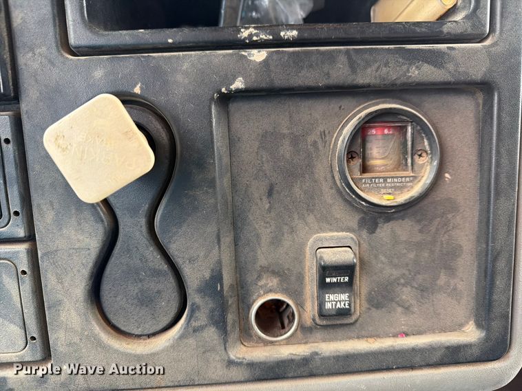 image for item FK2060 2009 International 4300 utility / service truck
