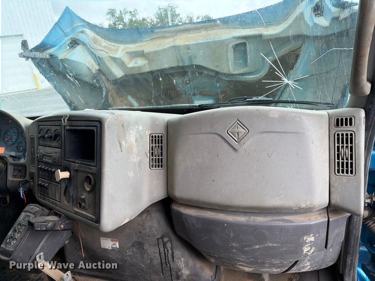 image for item FK2060 2009 International 4300 utility / service truck