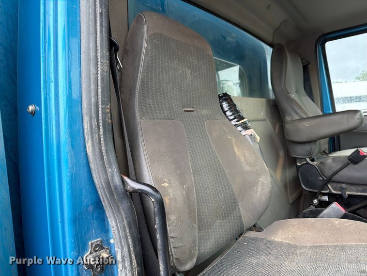 image for item FK2060 2009 International 4300 utility / service truck