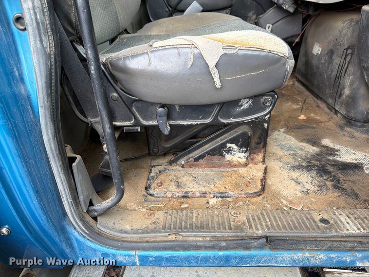 image for item FK2060 2009 International 4300 utility / service truck