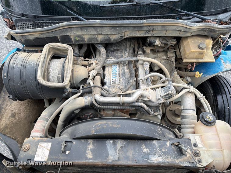 image for item FK2060 2009 International 4300 utility / service truck