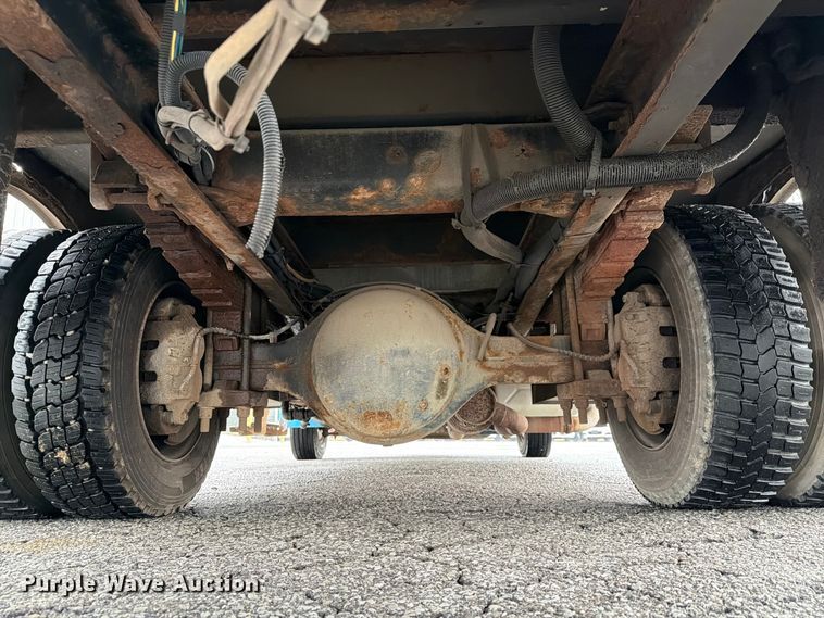 image for item FK2060 2009 International 4300 utility / service truck