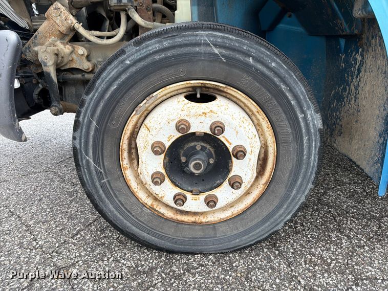 image for item FK2060 2009 International 4300 utility / service truck