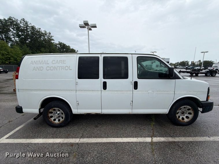 image for item FK2061 2013 Chevrolet Express van