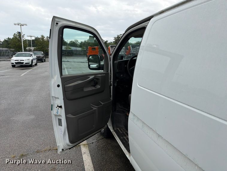 image for item FK2061 2013 Chevrolet Express van