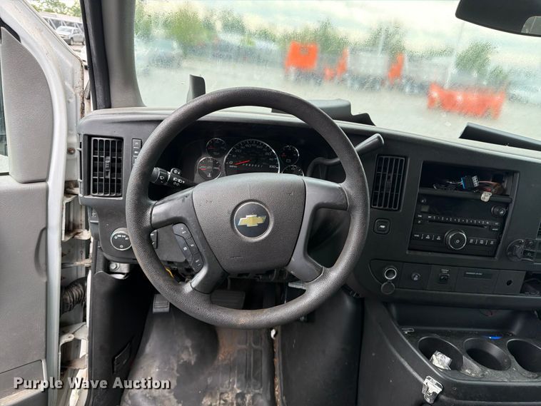 image for item FK2061 2013 Chevrolet Express van
