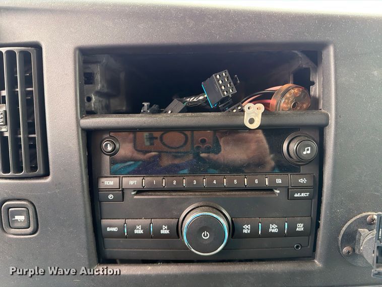 image for item FK2061 2013 Chevrolet Express van