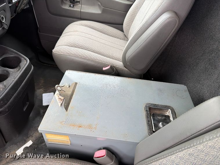 image for item FK2061 2013 Chevrolet Express van