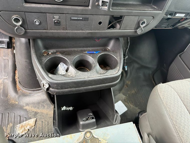 image for item FK2061 2013 Chevrolet Express van