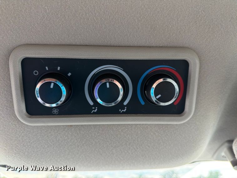 image for item FK2061 2013 Chevrolet Express van