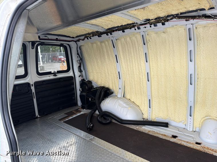 image for item FK2061 2013 Chevrolet Express van