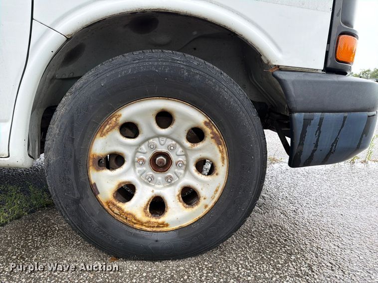 image for item FK2061 2013 Chevrolet Express van
