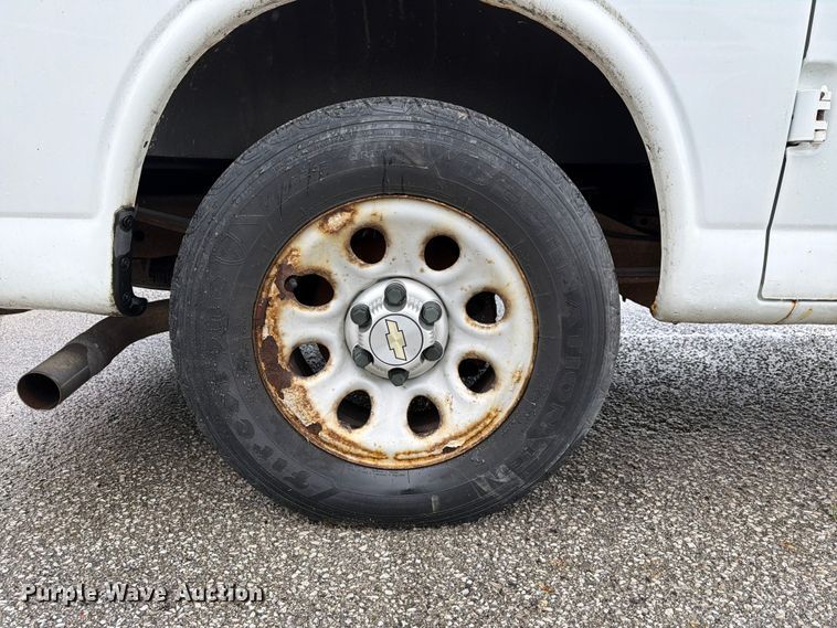 image for item FK2061 2013 Chevrolet Express van