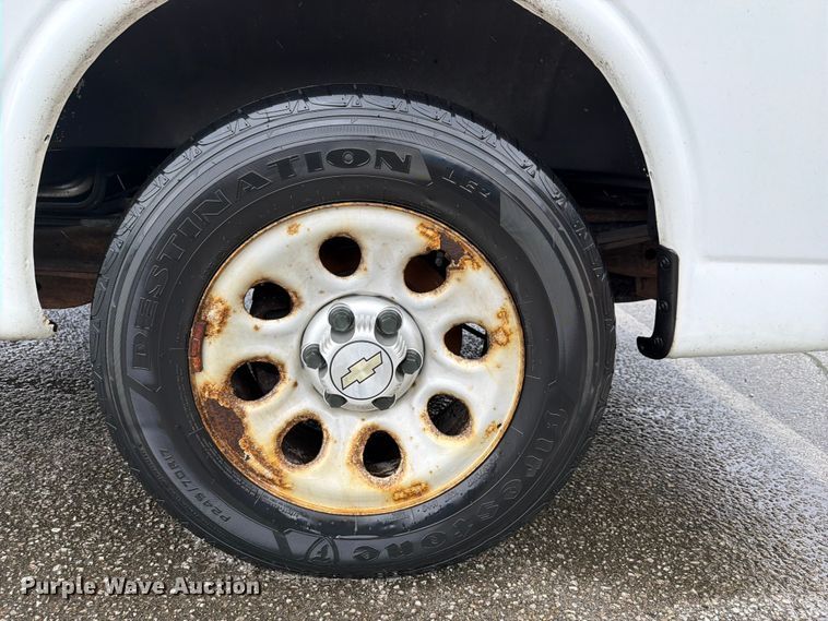 image for item FK2061 2013 Chevrolet Express van
