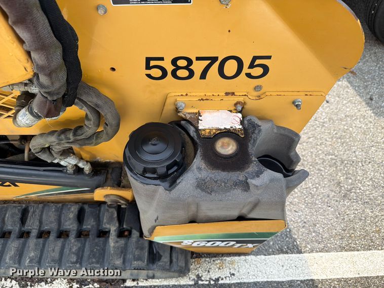 image for item FK2064 2008 Vermeer S600TX compact utility loader