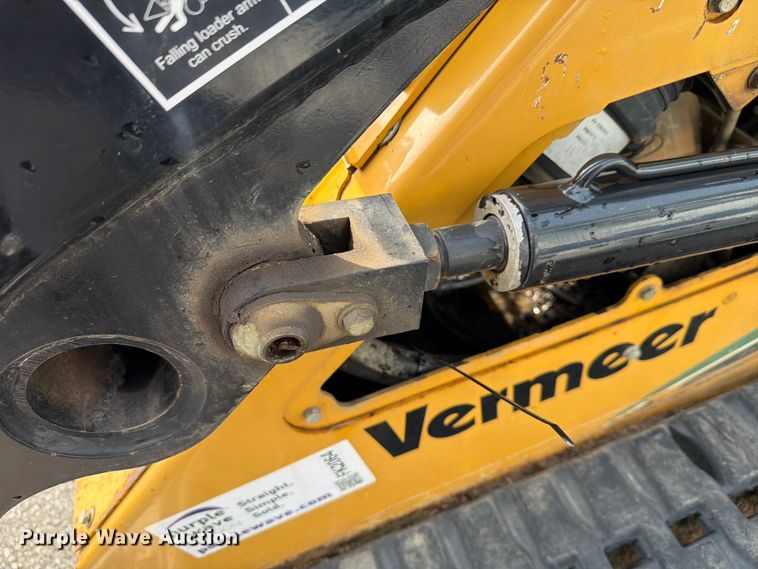 image for item FK2064 2008 Vermeer S600TX compact utility loader