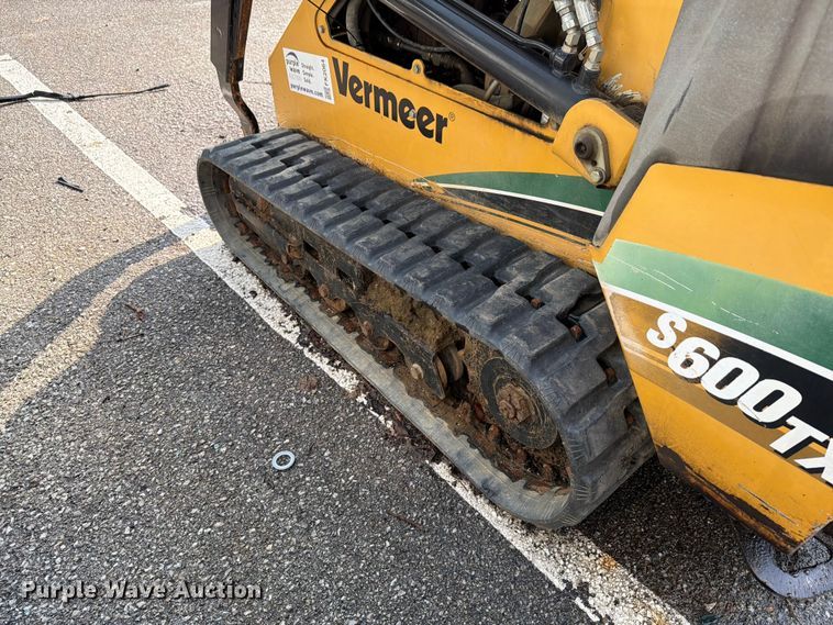 image for item FK2064 2008 Vermeer S600TX compact utility loader