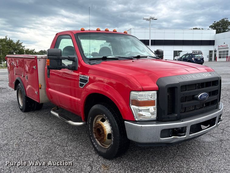 image for item FK2065 2008 Ford F350 Super Duty utility bed pickup truck