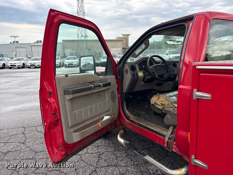 image for item FK2065 2008 Ford F350 Super Duty utility bed pickup truck