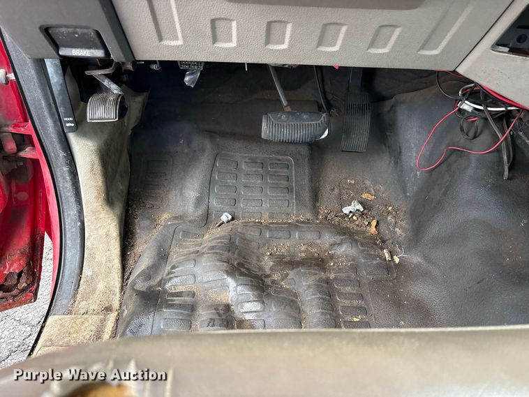 image for item FK2065 2008 Ford F350 Super Duty utility bed pickup truck