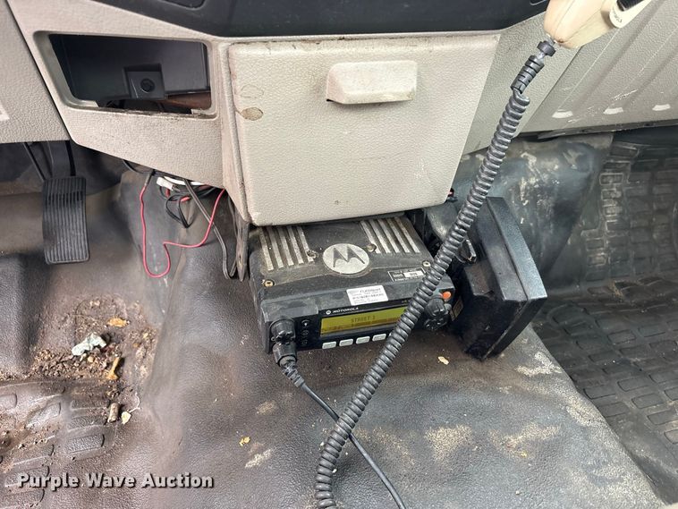 image for item FK2065 2008 Ford F350 Super Duty utility bed pickup truck