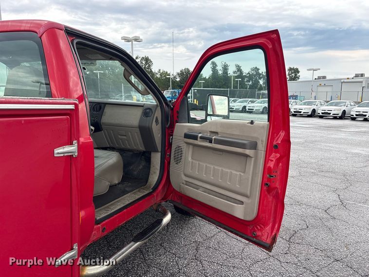 image for item FK2065 2008 Ford F350 Super Duty utility bed pickup truck