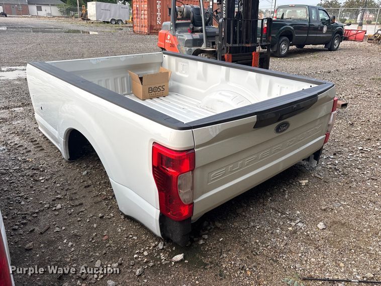 image for item FK2066 Pickup truck bed