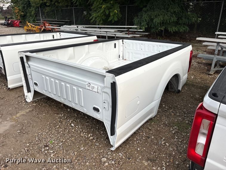 Pickup truck bed