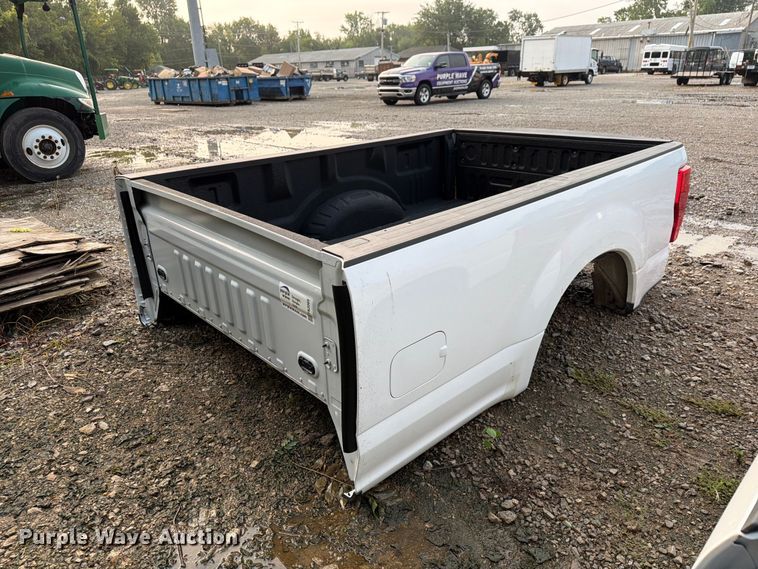 image for item FK2069 2022 Ford F-250 Pickup truck bed