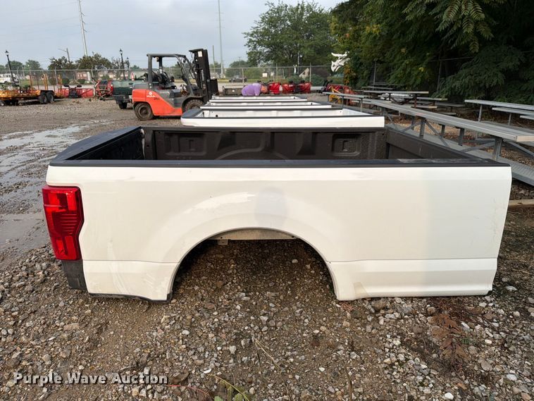 image for item FK2069 2022 Ford F-250 Pickup truck bed