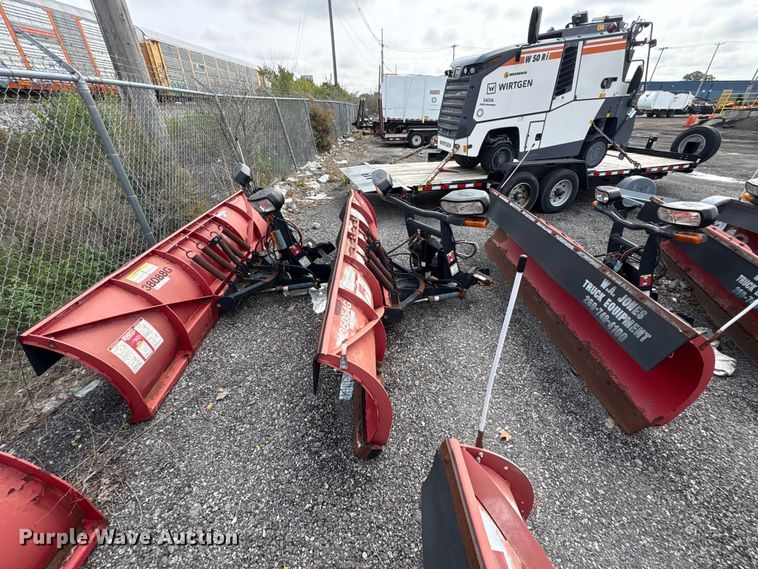 image for item FK2076 Boss (3) Boss 9' snow plow