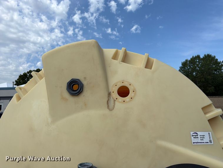 image for item FK3338 Poly tank