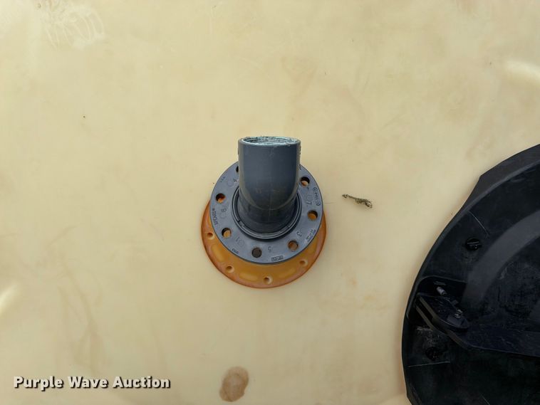 image for item FK3338 Poly tank