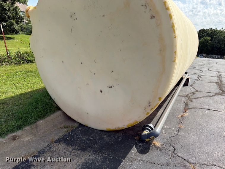 image for item FK3338 Poly tank
