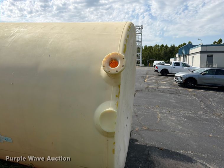 image for item FK3338 Poly tank