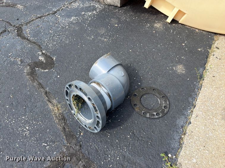 image for item FK3338 Poly tank