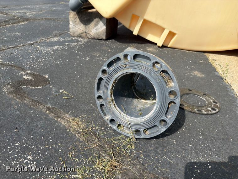 image for item FK3338 Poly tank
