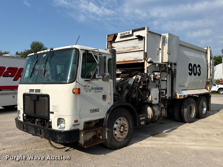 2009 Autocar Xpeditor refuse truck