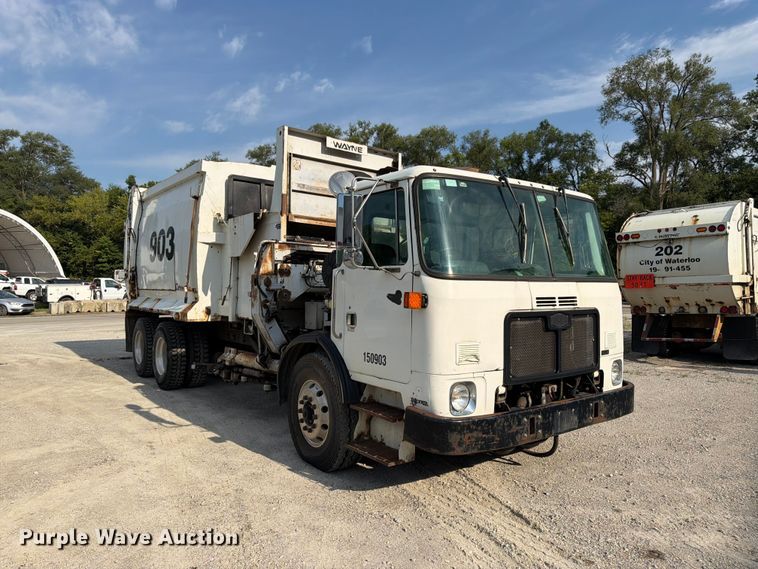 image for item FK3348 2009 Autocar Xpeditor refuse truck